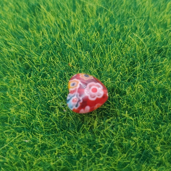 Colorful Heart-Shaped Floral Bead Hippie Flower P313 - Picture 2 of 3